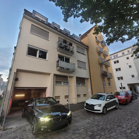 City Center - 4 Room Apartment With Kitchen And 2 Bathrooms Nürnberg Dış mekan fotoğraf