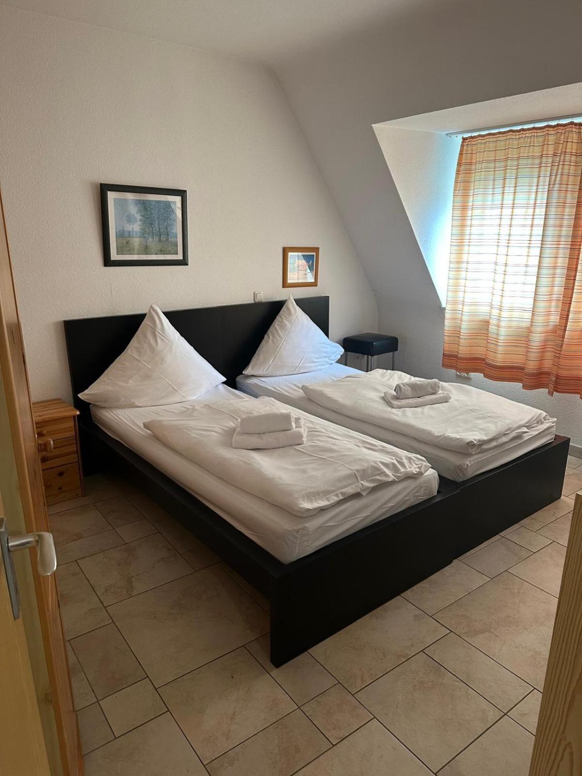 City Center - 4 Room Apartment With Kitchen And 2 Bathrooms Nürnberg Dış mekan fotoğraf