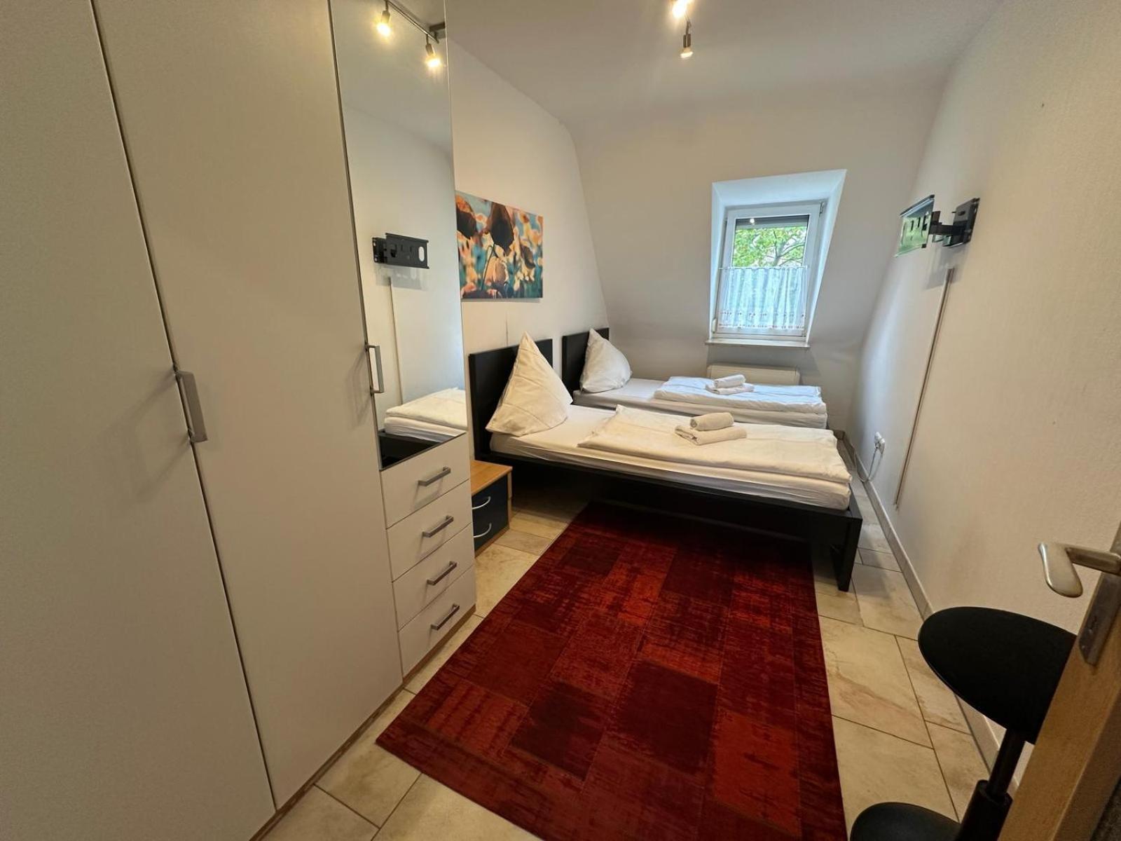 City Center - 4 Room Apartment With Kitchen And 2 Bathrooms Nürnberg Dış mekan fotoğraf